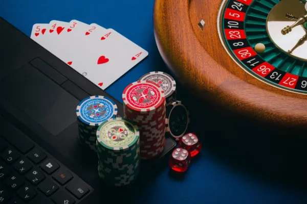 Những lưu ý khi chơi casino trực tuyến